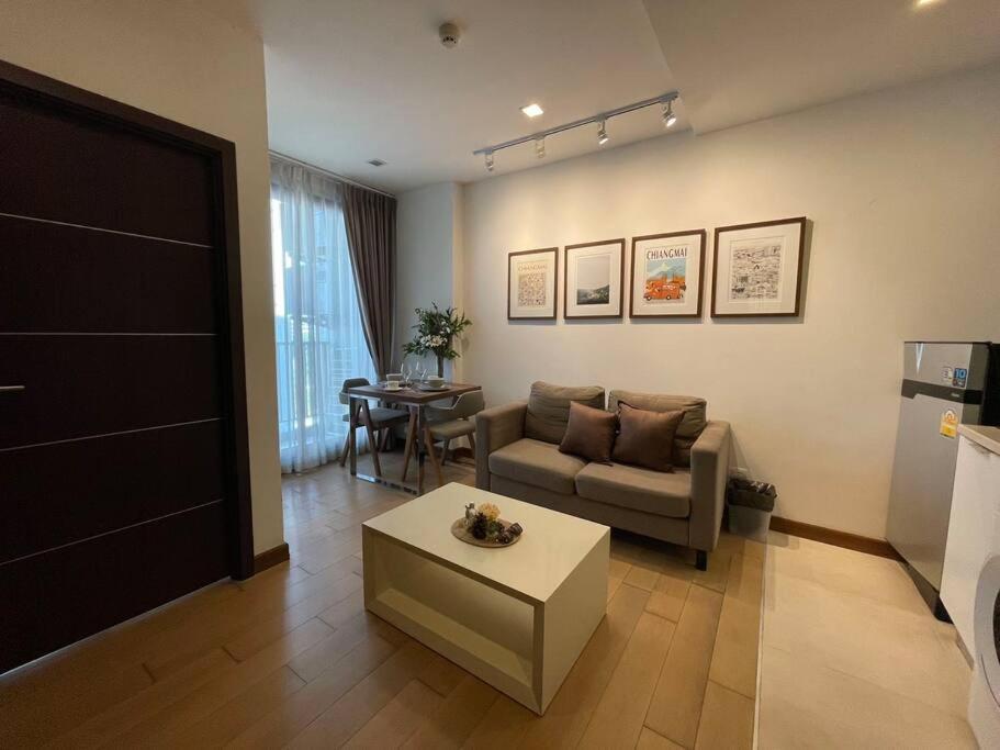 Luxury And Modern Condo In Central Chiang Mai - Astra Condo 외부 사진