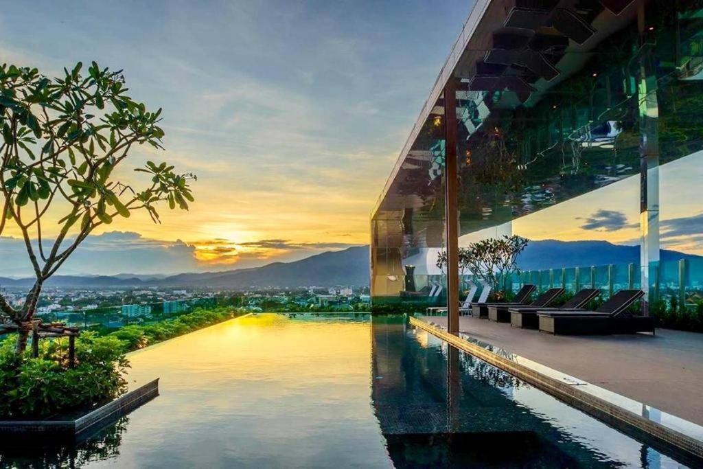 Luxury And Modern Condo In Central Chiang Mai - Astra Condo 외부 사진